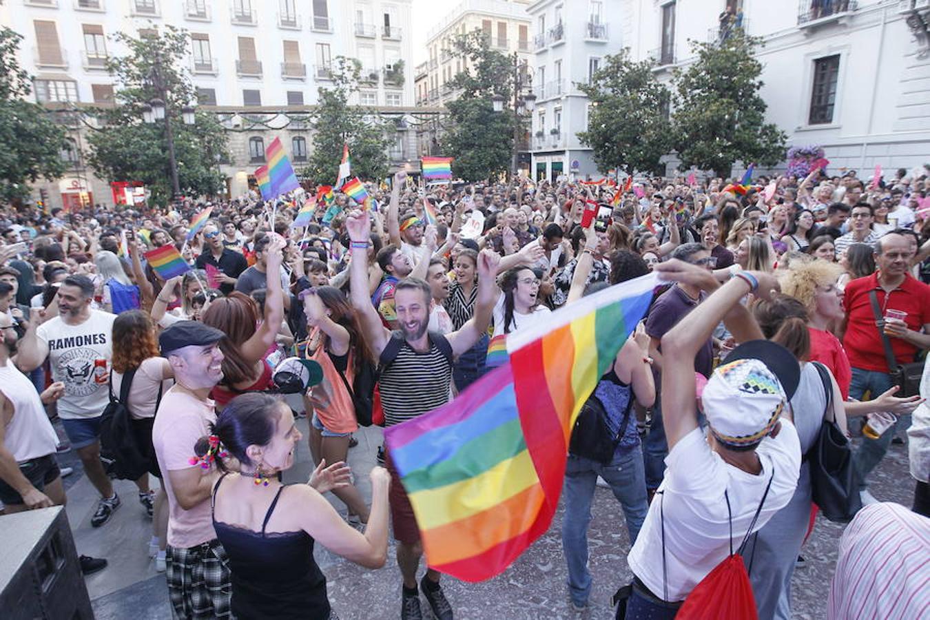 La marcha por el Orgullo LGTBIQ+ recorre las calles de la ciudad