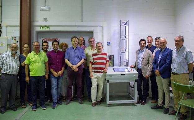 La UGR y Thyssenkrupp Elevadores realizan la maqueta de un ascensor, con fines de formación e investigación de los estudiantes universitarios