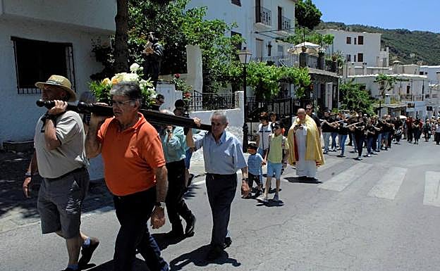 Bubión recupera las fiestas de San Antonio de Padua tras más de seis décadas de interrupción