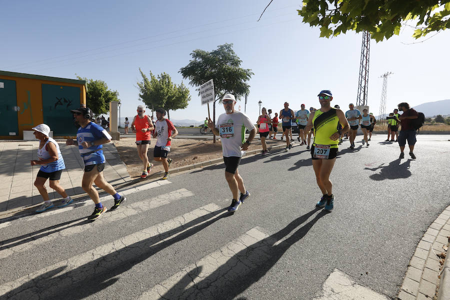 Juan Pérez y Petersson se llevan la victoria en Gójar, en una carrera que ha reunido a más de 700 corredores