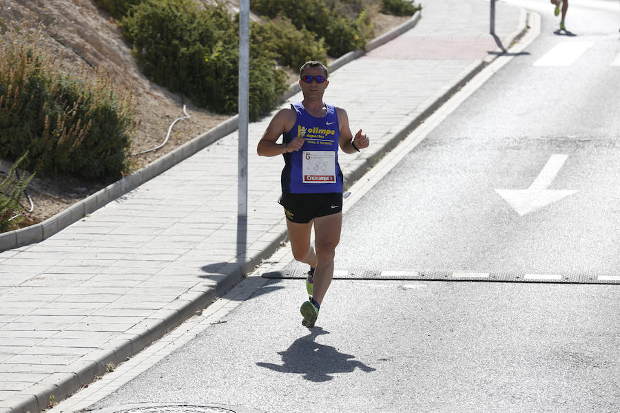 Juan Pérez y Petersson se llevan la victoria en Gójar, en una carrera que ha reunido a más de 700 corredores