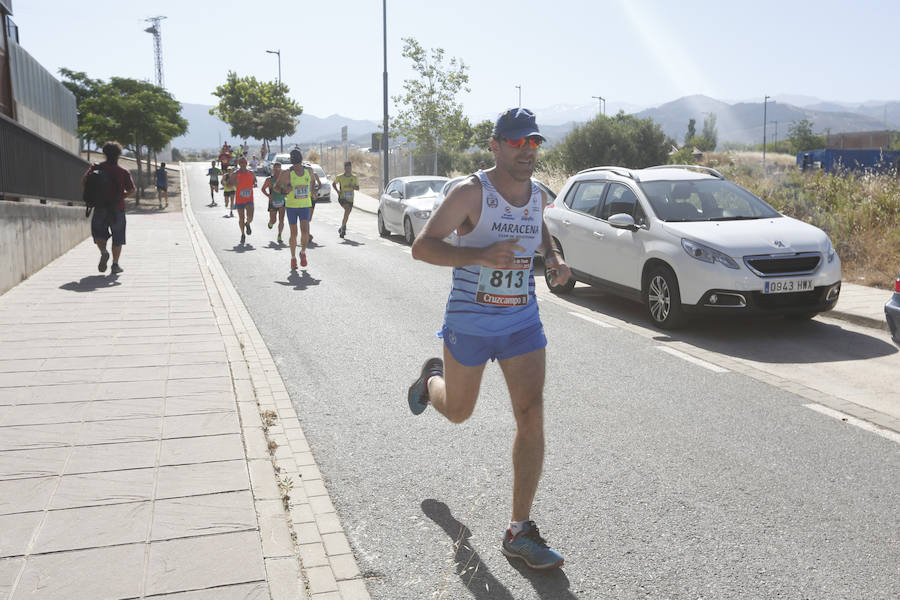 Juan Pérez y Petersson se llevan la victoria en Gójar, en una carrera que ha reunido a más de 700 corredores