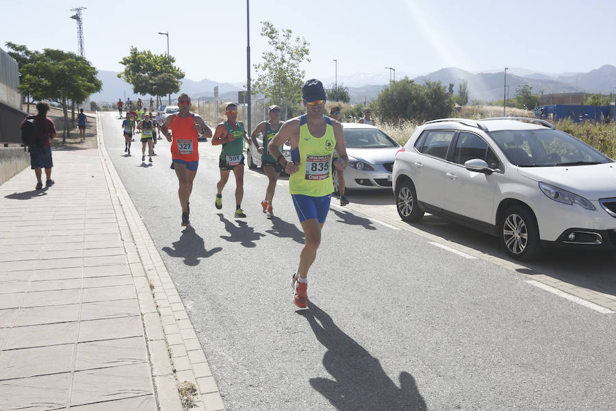 Juan Pérez y Petersson se llevan la victoria en Gójar, en una carrera que ha reunido a más de 700 corredores