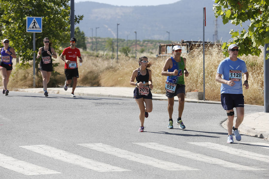 Juan Pérez y Petersson se llevan la victoria en Gójar, en una carrera que ha reunido a más de 700 corredores