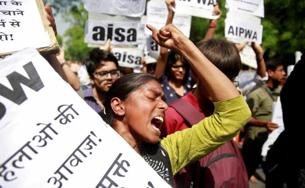 Protestas en Nueva Delhi por una de las miles de violaciones que sufren las mujeres anualmente.