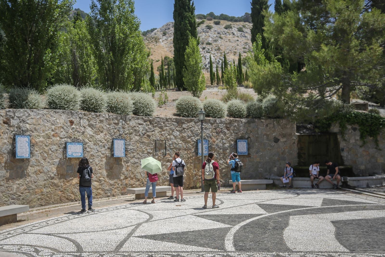 La Junta de Andalucía liderará la intervención para localizar restos de represaliados en el parque del poeta en Alfacar 