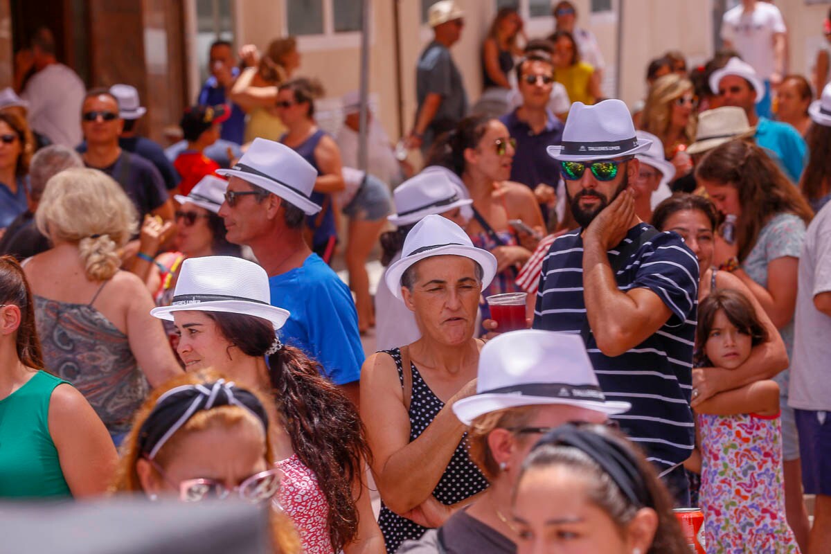 La fiesta de la espuma de Torrenueva es una de las actividades programadas.