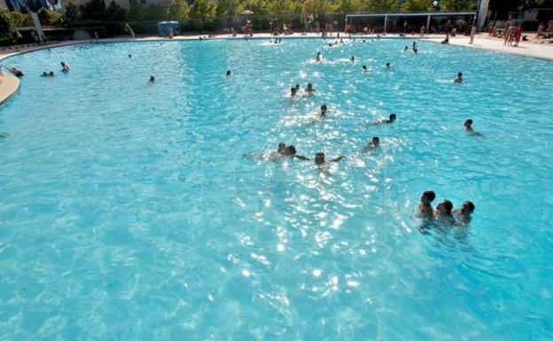 Muere electrocutado en una piscina un niño de 15 años