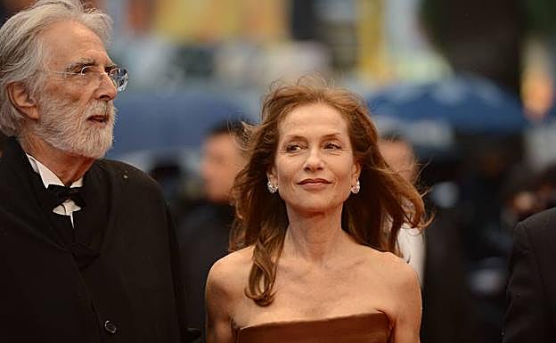 Michael Haneke e Isabelle Huppert durante la presentación de 'Amour' en el Festival de Cannes de 2012.