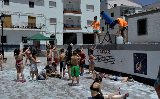 La 'Fiesta de los Antonios' triunfa en la Alpujarra