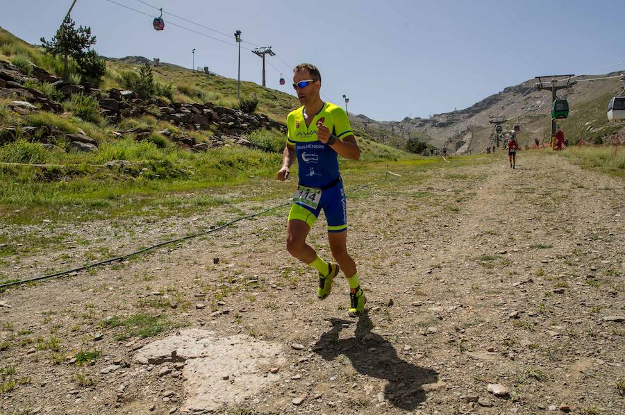 Las mejores imágenes de esta espectacular carrera entre Pradollano y La Hoya de la Mora.