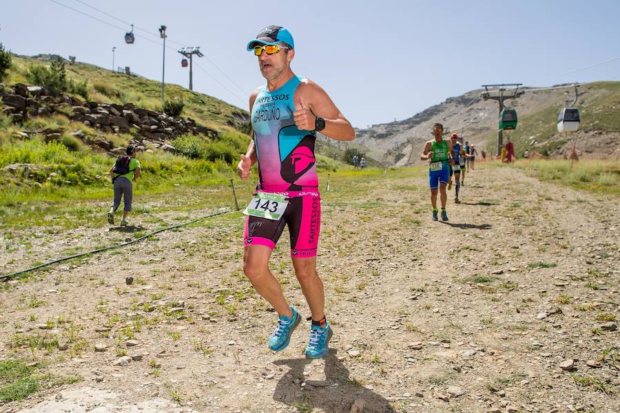 Las mejores imágenes de esta espectacular carrera entre Pradollano y La Hoya de la Mora.