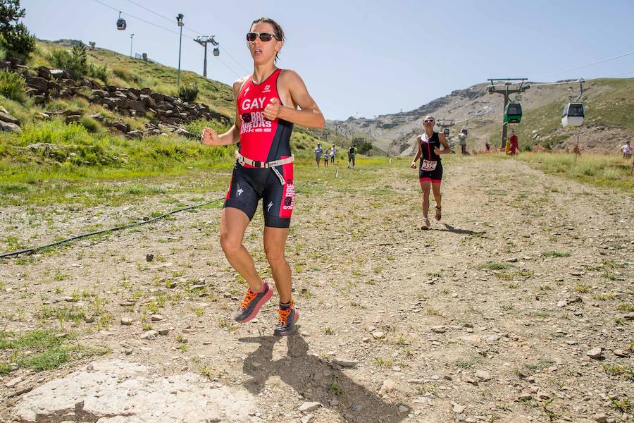 Las mejores imágenes de esta espectacular carrera entre Pradollano y La Hoya de la Mora.