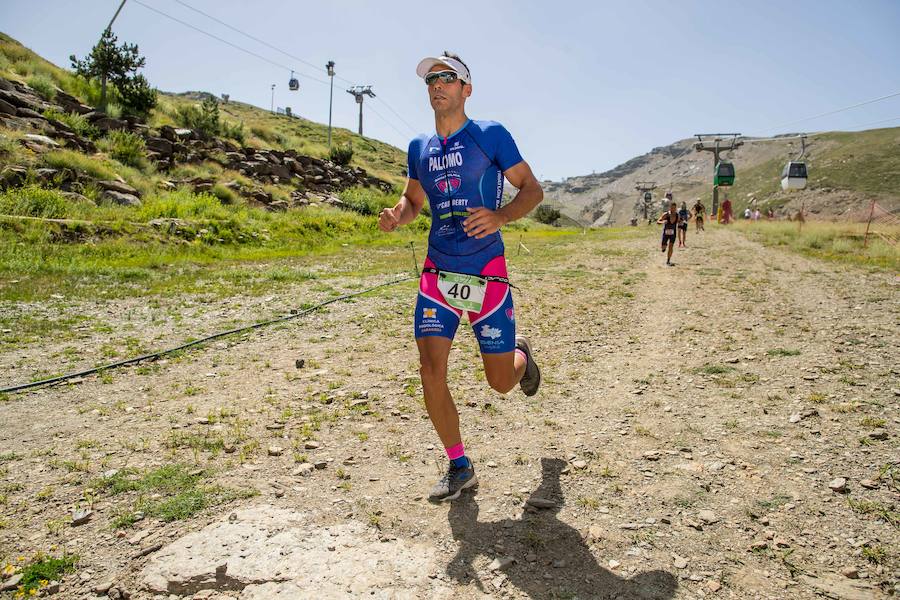 Las mejores imágenes de esta espectacular carrera entre Pradollano y La Hoya de la Mora.