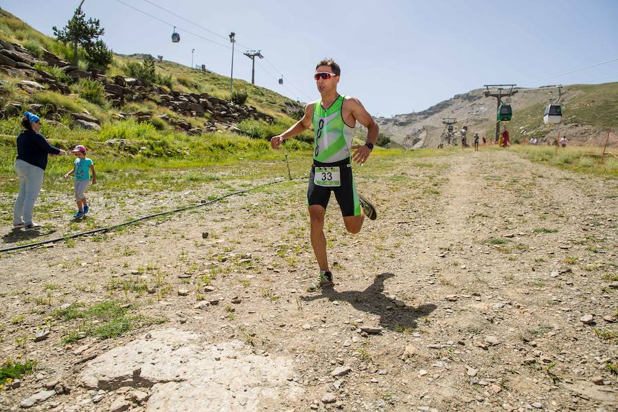 Las mejores imágenes de esta espectacular carrera entre Pradollano y La Hoya de la Mora.