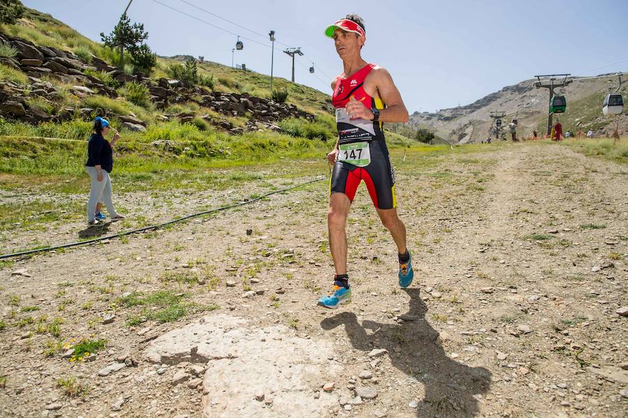 Las mejores imágenes de esta espectacular carrera entre Pradollano y La Hoya de la Mora.