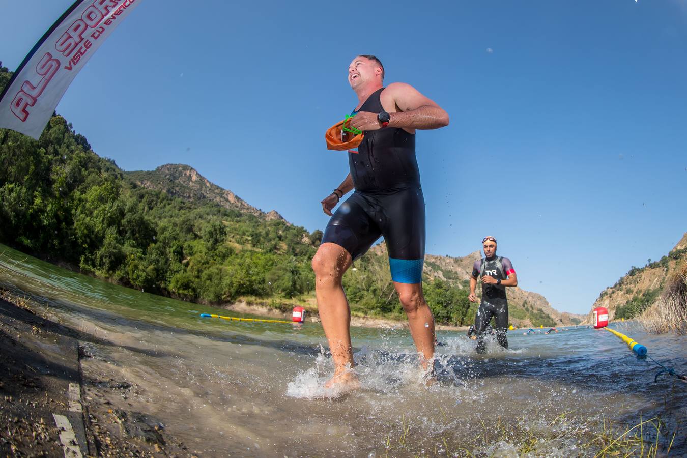 Las mejores imágenes de esta espectacular carrera entre Pradollano y La Hoya de la Mora.