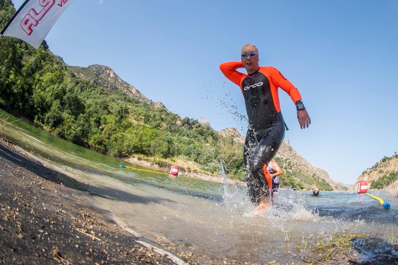 Las mejores imágenes de esta espectacular carrera entre Pradollano y La Hoya de la Mora.