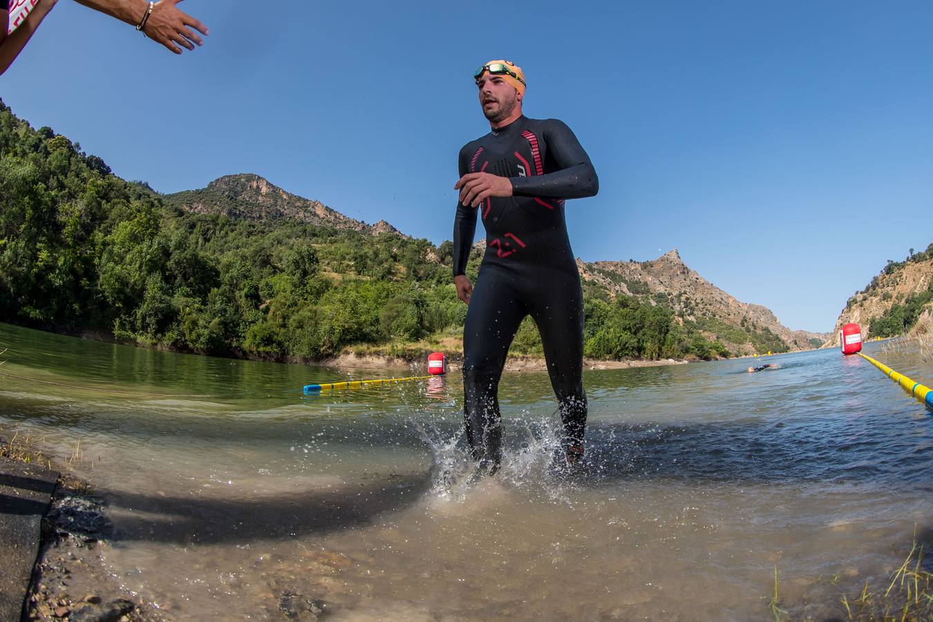 Las mejores imágenes de esta espectacular carrera entre Pradollano y La Hoya de la Mora.