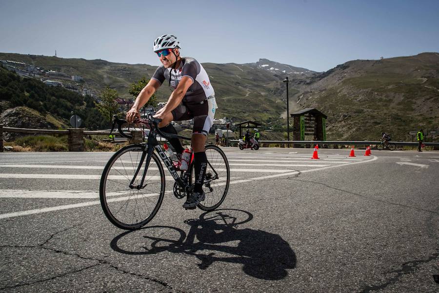 Las mejores imágenes de esta espectacular carrera entre Pradollano y La Hoya de la Mora.