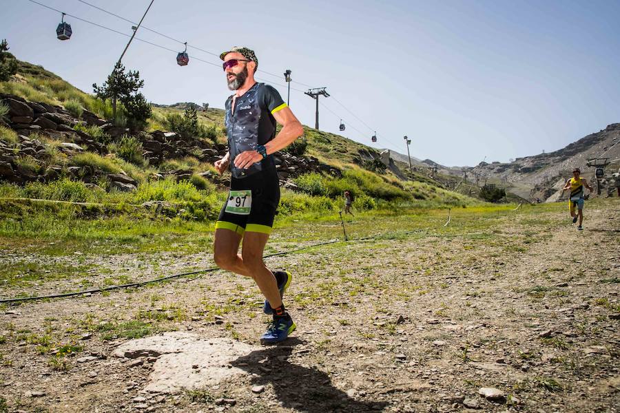 Las mejores imágenes de esta espectacular carrera entre Pradollano y La Hoya de la Mora.