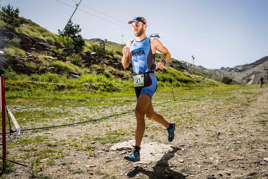 Las mejores imágenes de esta espectacular carrera entre Pradollano y La Hoya de la Mora.