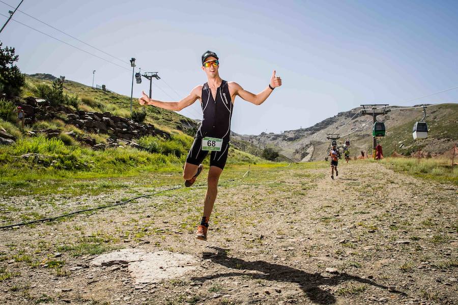 Las mejores imágenes de esta espectacular carrera entre Pradollano y La Hoya de la Mora.