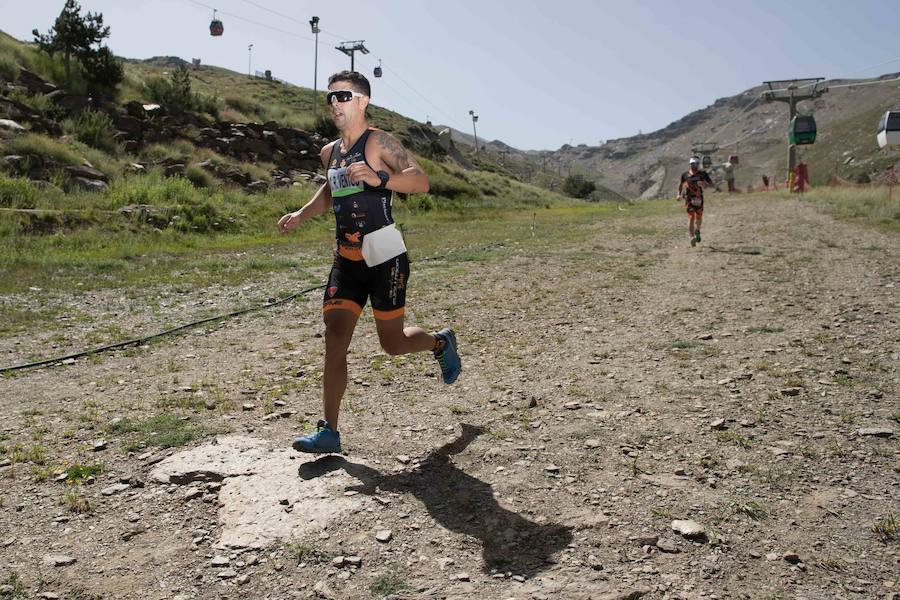 Las mejores imágenes de esta espectacular carrera entre Pradollano y La Hoya de la Mora.