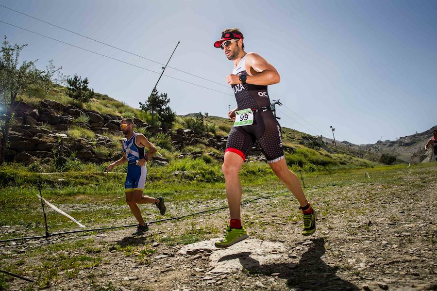 Las mejores imágenes de esta espectacular carrera entre Pradollano y La Hoya de la Mora.