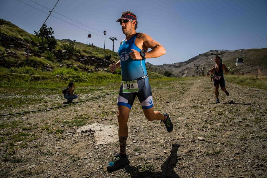 Las mejores imágenes de esta espectacular carrera entre Pradollano y La Hoya de la Mora.