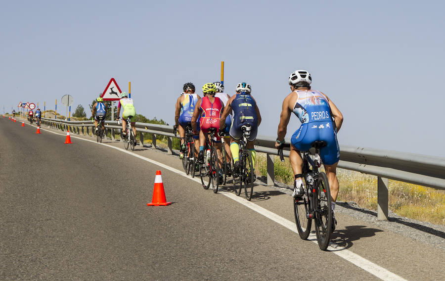Las mejores imágenes de esta espectacular carrera entre Pradollano y La Hoya de la Mora.