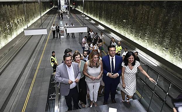 Susana Díaz trasladará al ministro de Fomento que el AVE de Granada es una «prioridad urgente»