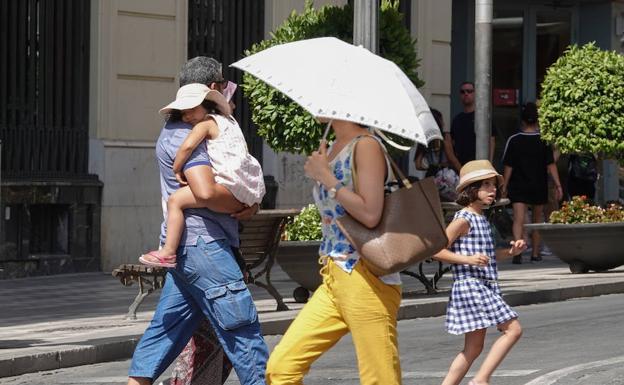 Cómo actuar ante un golpe de calor: esto es lo que debes hacer para evitar las consecuencias de las altas temperaturas