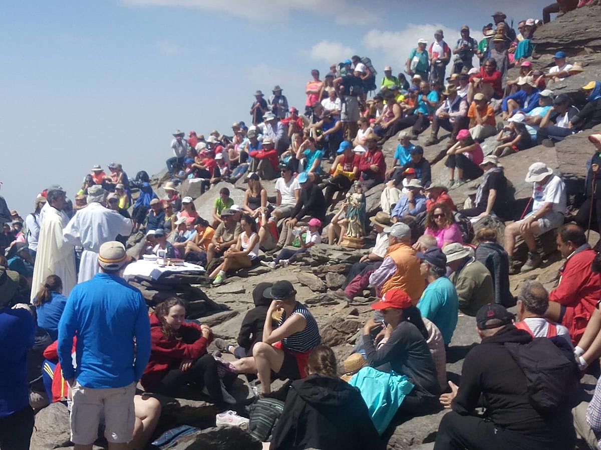 Romería en el Mulhacén.