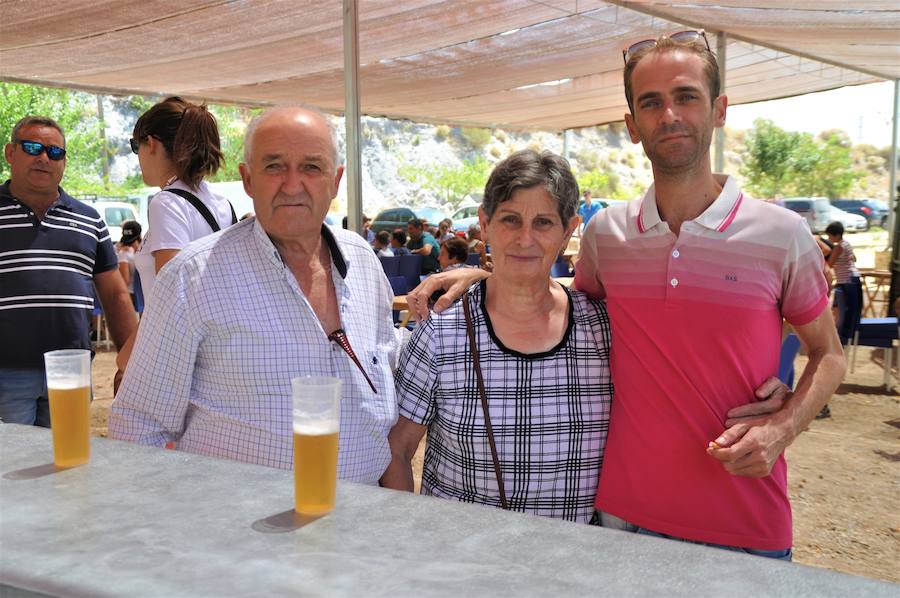 Esta localidad alpujarreña revive el rudo trabajo de la trilla para dar a conocer a los jóvenes y visitantes un trabajo casi extinguido en la comarca de la Alpujarra