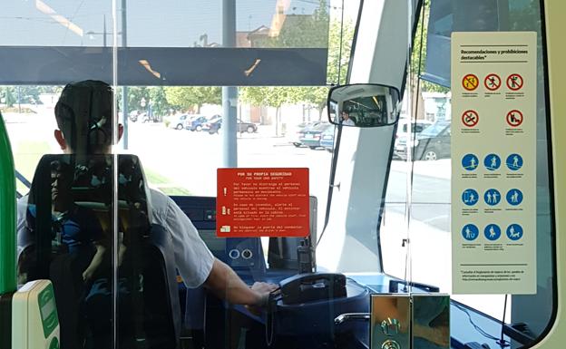 Así son las nuevas señales del metro de Granada en paradas, estaciones e interior de trenes