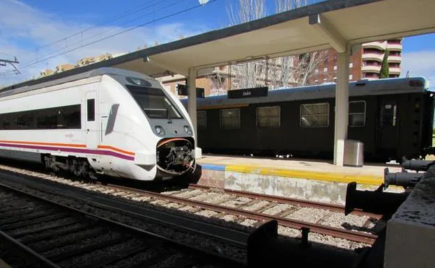 Denuncian que Renfe cambiará los trenes de Granada a Almería por otros más antiguos