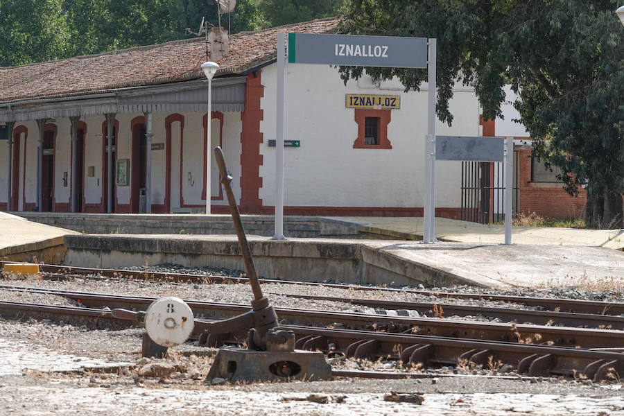 Estación de Iznalloz, con sus cambios de aguja.