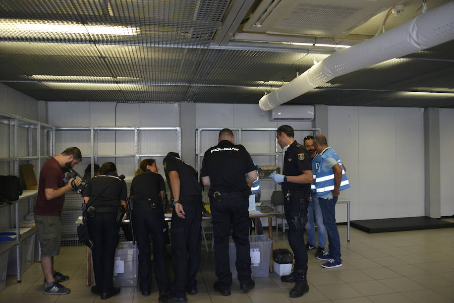 Ayer llegaron 95 personas en dos pateras que fueron atentidas en el Centro de Atención Temporal de Extranjeros