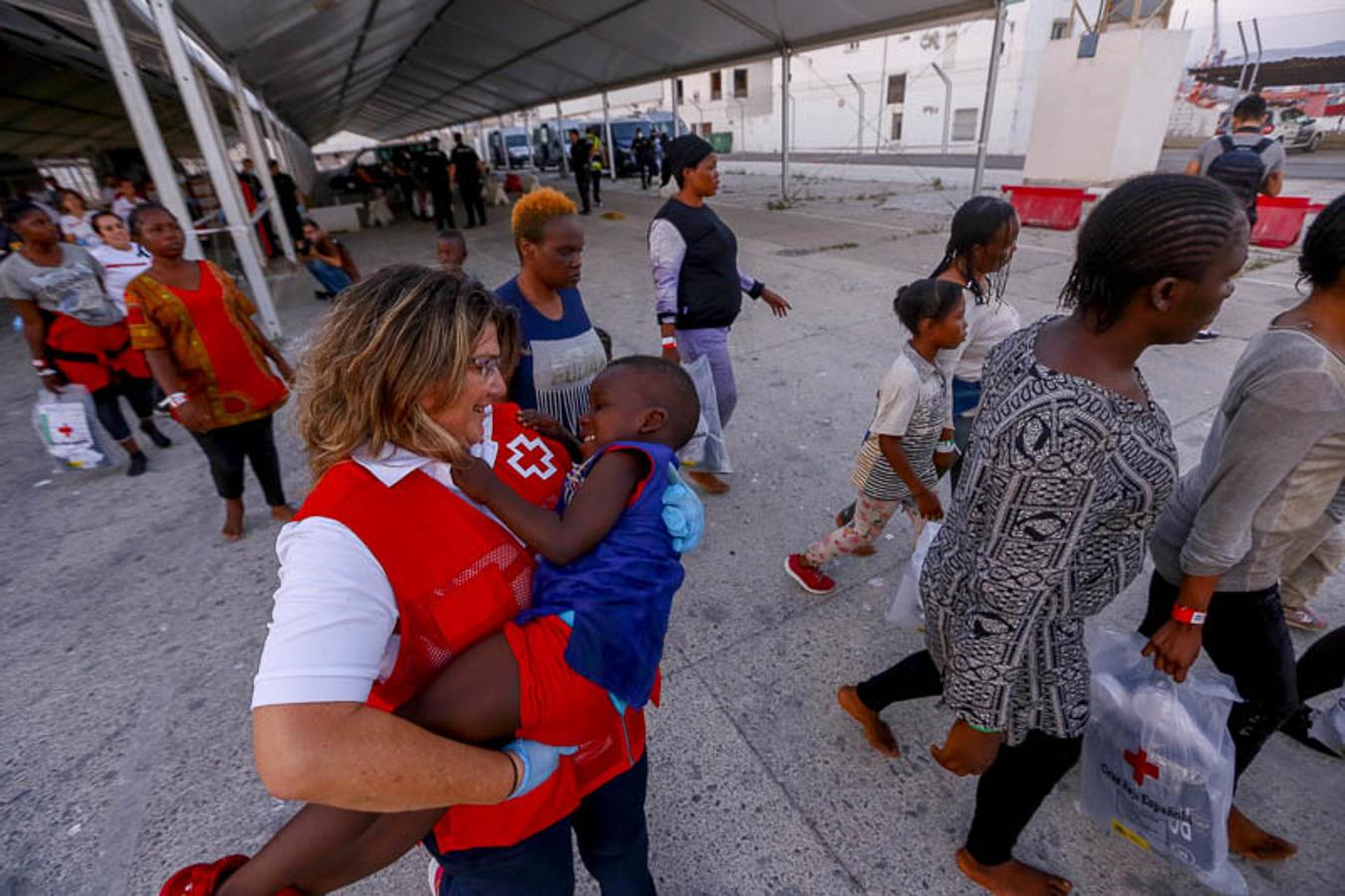 Entre ellos 50 mujeres y nueve niños de corta edad