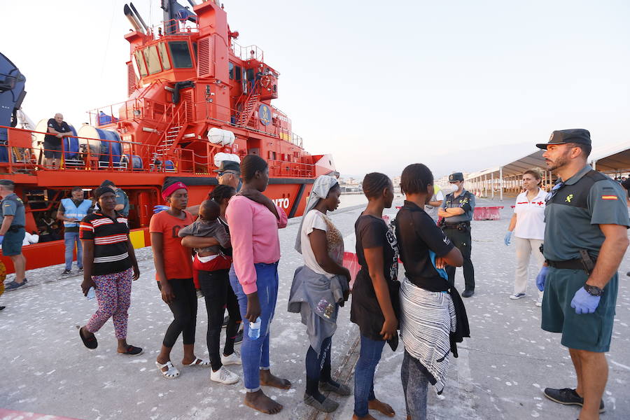 Entre ellos 50 mujeres y nueve niños de corta edad