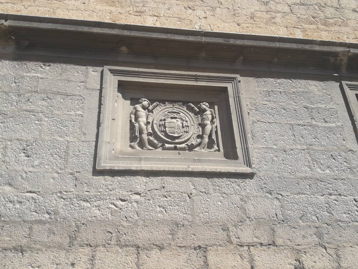 ¿Te habías dado cuenta de estos detalles de la fachada de la catedral? 