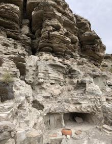 Imagen secundaria 2 - 1. Necrópolis de Tútug; 2. Interior del Palacio de los Segura; 3. Casas Cueva con todas las comodidades.