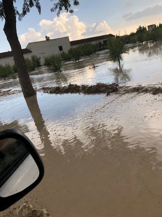 El Barranco Hondo causó otra vez una inundación en la localidad