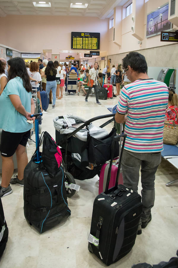 Nuevas incidencias de la compañá aérea en un verano plagado de reclamaciones por vuelos cancelados