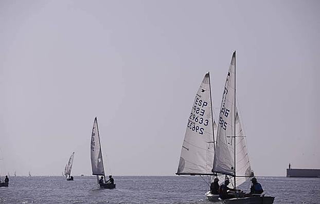 La Costa alberga El Campeonato de España máster en la categoría snipe.