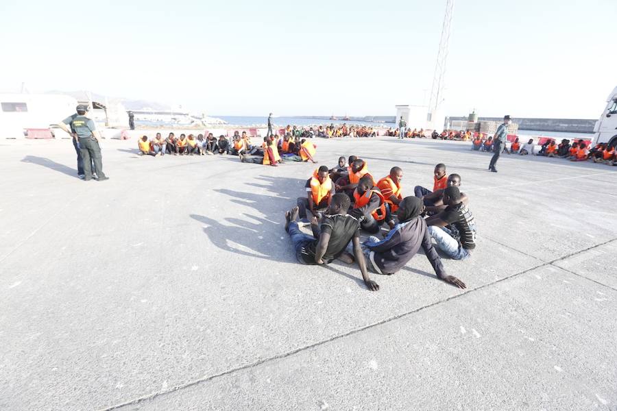 En las embarcaciones también viajaban cuatro menores de edad