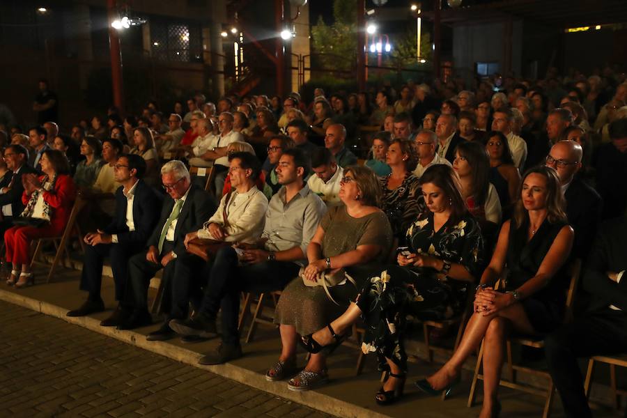 José Rodríguez y Miguel Prieto reciben a título póstumo este galardón que comparten con la Asociación de Mujeres Alhalba, Diego Ariza y Florencio Pérez