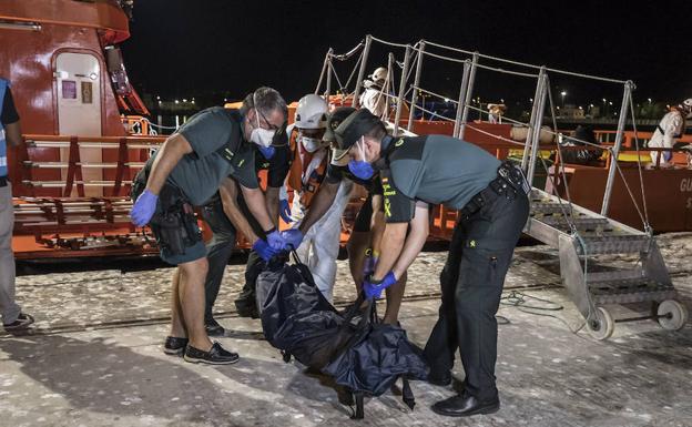 Cinco muertos al intentar llegar en patera a Motril