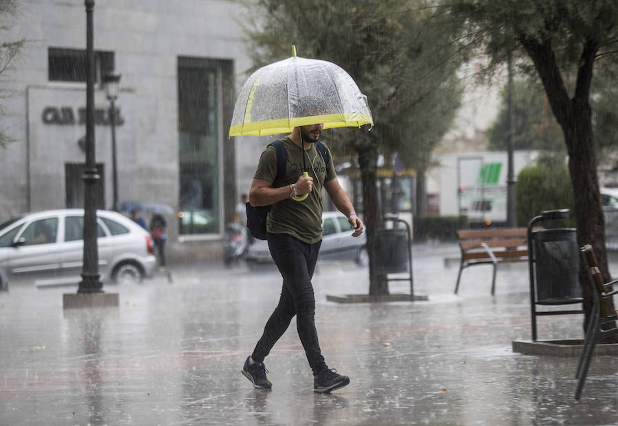 Precipitaciones intensas en la capital durante este sábado